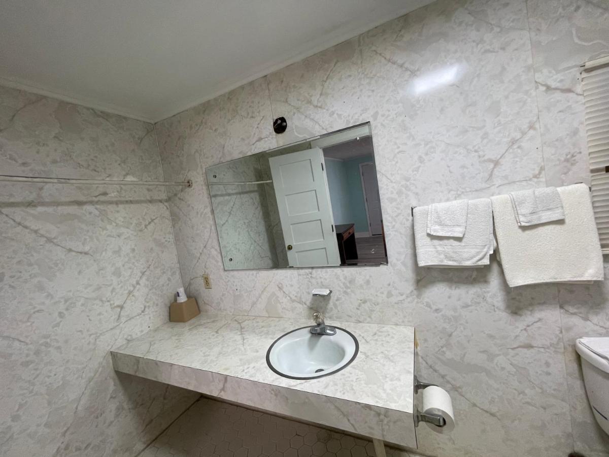 Pinelodge Motel Baxley Kültér fotó