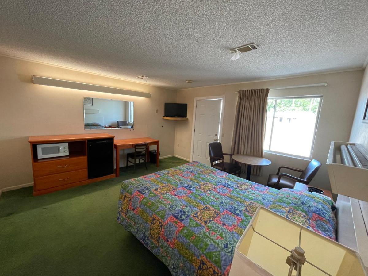 Pinelodge Motel Baxley Kültér fotó
